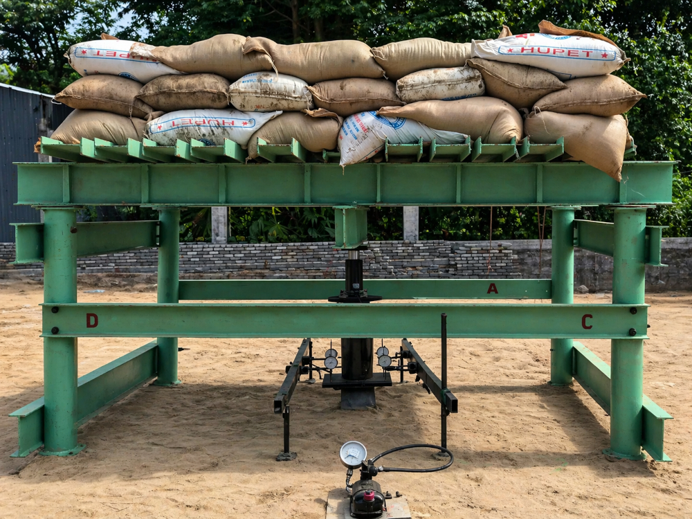 Thiết bị thử tải với bao tải chất tải